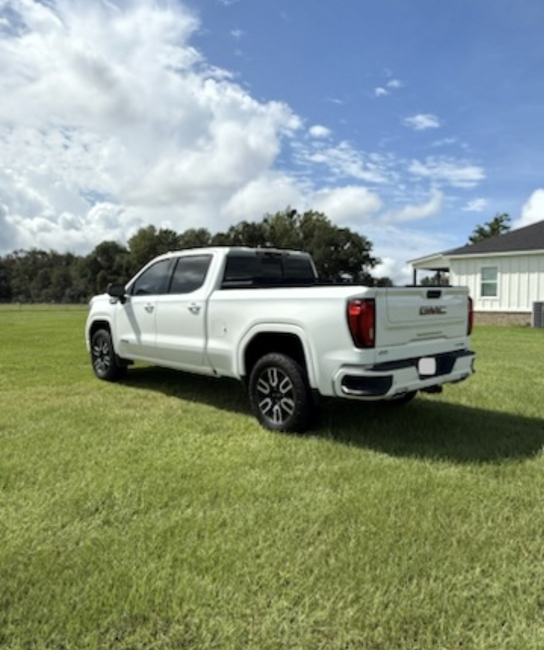 Used 2020 GMC Sierra 1500 AT4 w/ AT4 Premium Package AWD/4WD image 14