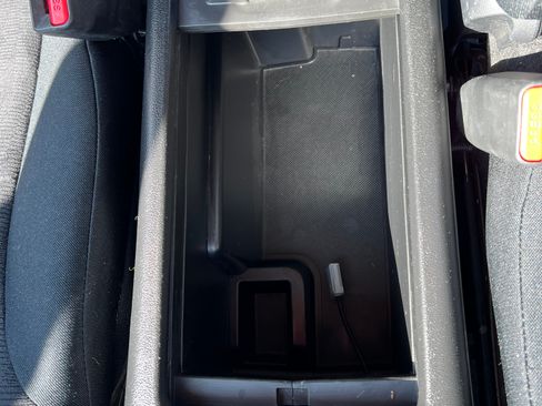 Used 2012 Honda CR-V LX image 9