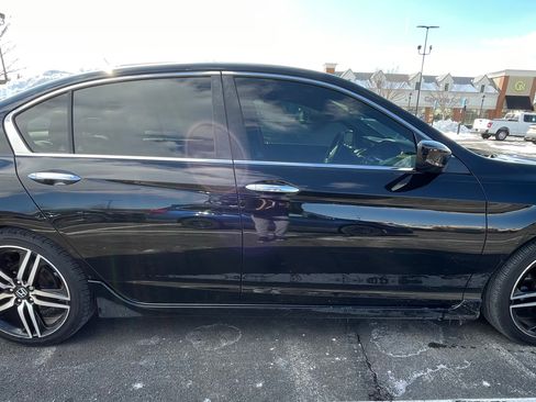 Used 2017 Honda Accord Sport Special Edition image 8