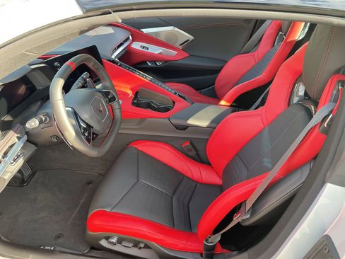 Used 2023 Chevrolet Corvette Stingray Preferred Cpe w/ Z51 Performance Package image 9