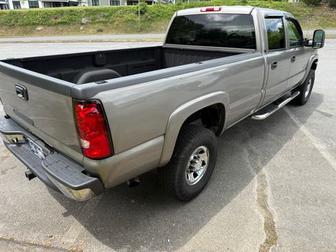 Used 2007 Chevrolet Silverado 3500 LT w/ Heavy-Duty Power Package AWD/4WD image 5