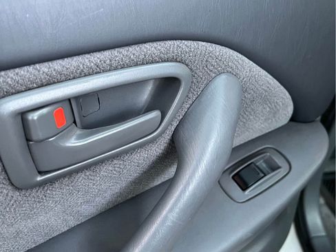 Used 2000 Toyota Camry CE image 5