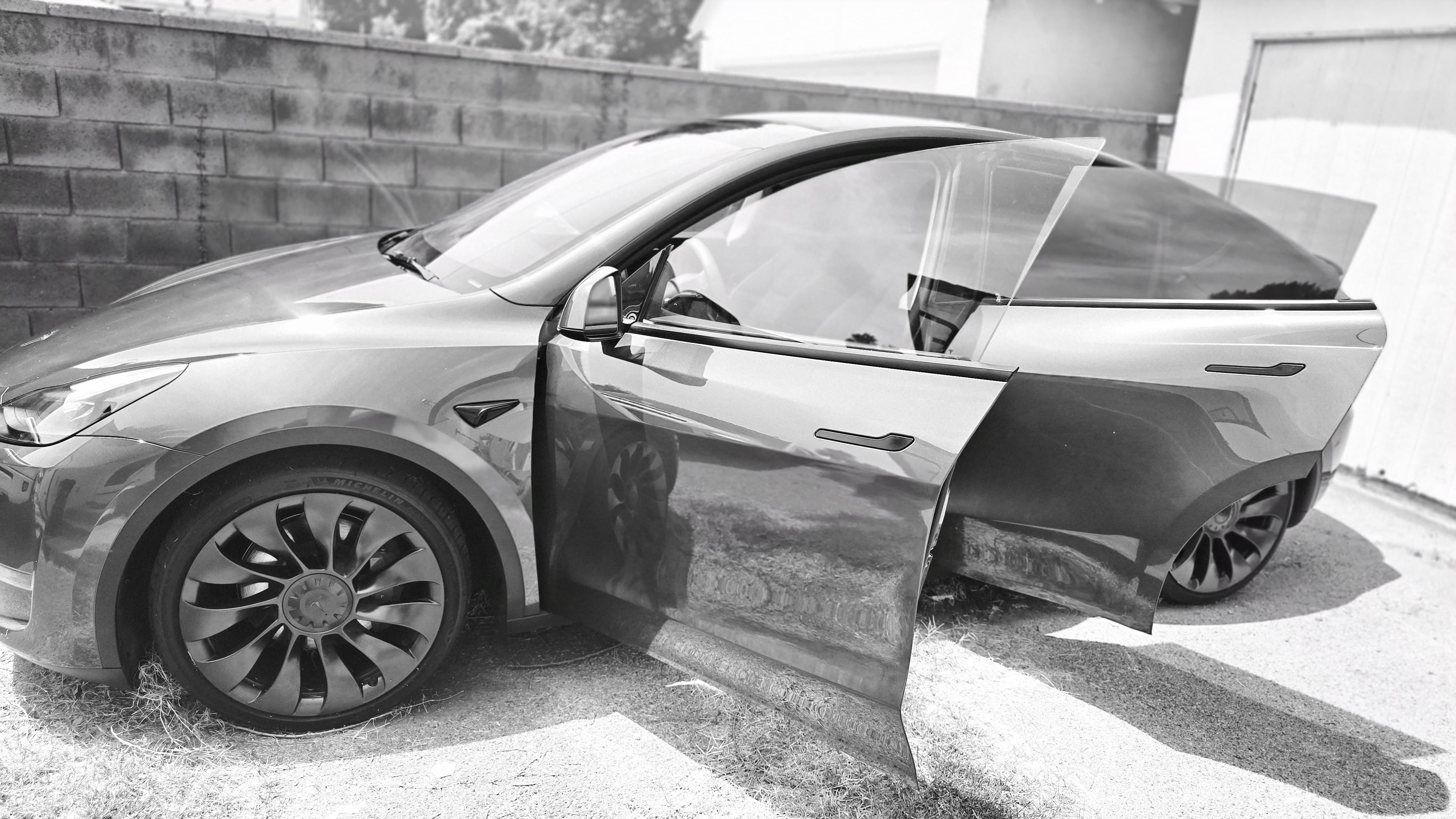 Used 2023 Tesla Model Y Performance AWD/4WD image 6