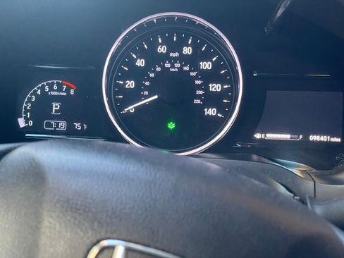 Used 2019 Honda HR-V EX image 13
