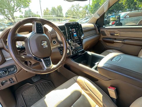 Used 2020 RAM 1500 Limited image 10