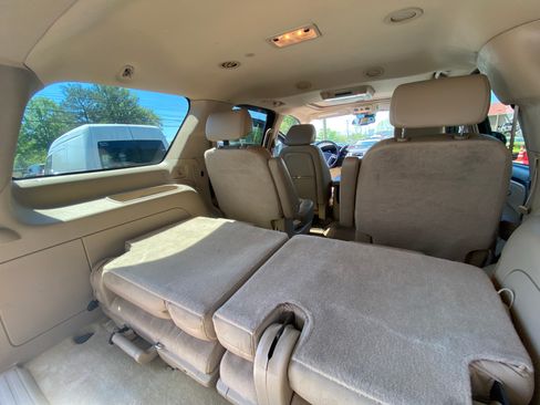 Used 2007 GMC Yukon Denali AWD/4WD image 10