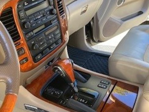 Used 2001 Lexus LX 470 470 Sport Utility 4D image 18