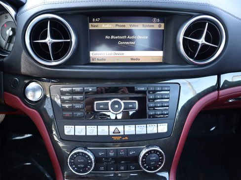 Used 2013 Mercedes-Benz SL 550 SL 550 Roadster 2D image 9