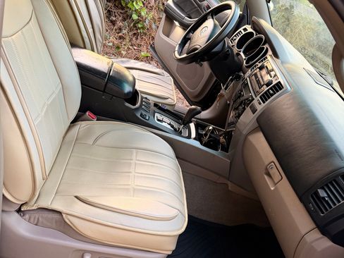 Used 2006 Toyota 4Runner Limited RWD image 16