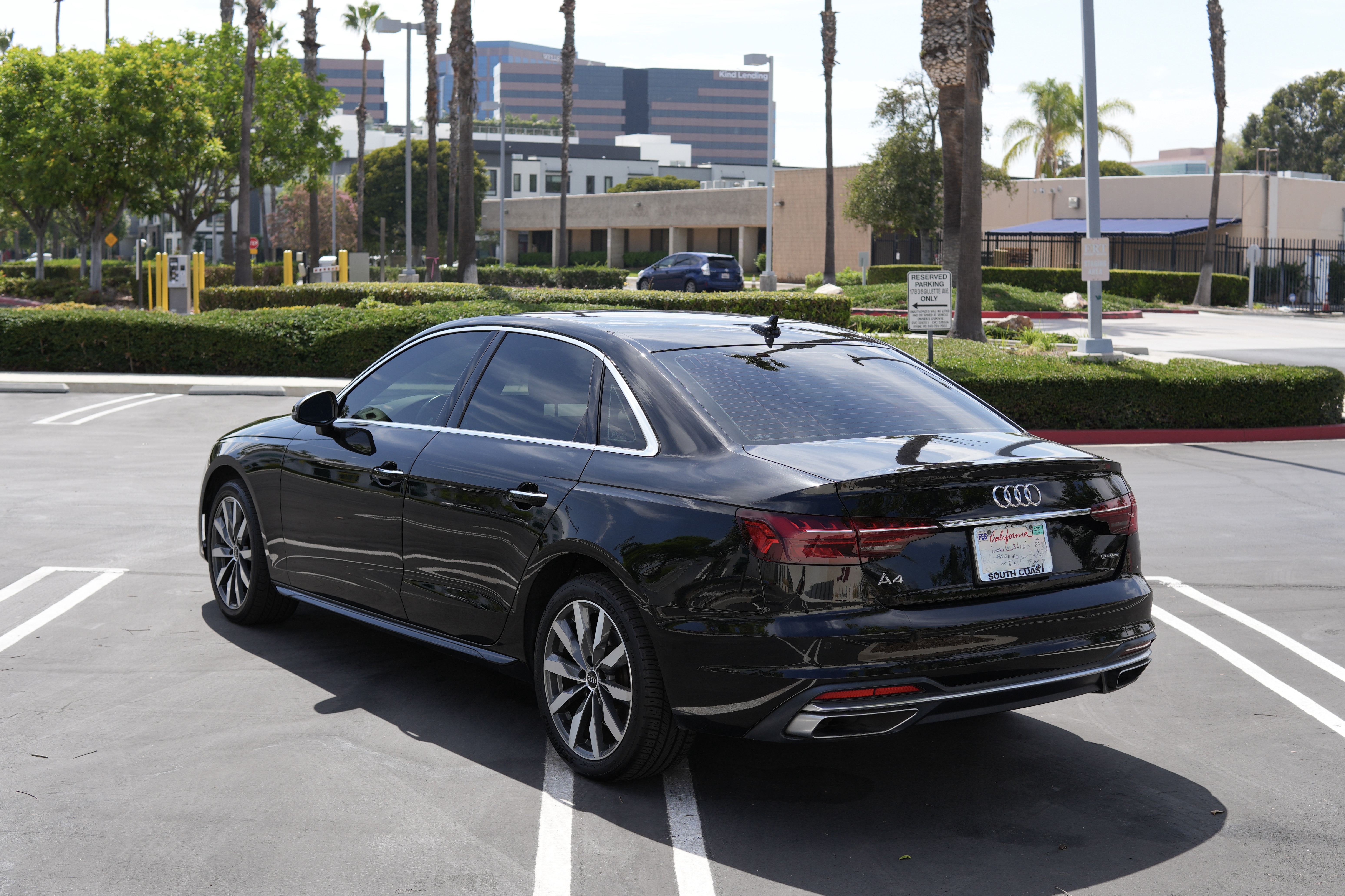 Used 2021 Audi A4 2.0T Premium w/ Convenience Package AWD/4WD image 5