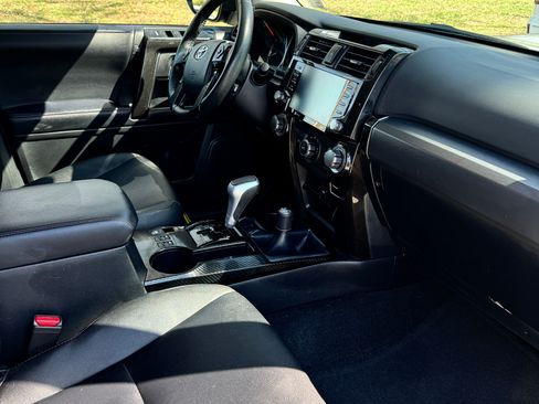 Used 2023 Toyota 4Runner TRD Off-Road Premium w/ Off Road Premium Plus Package image 17