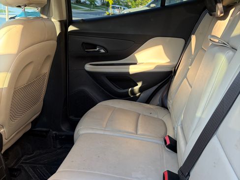 Used 2017 Buick Encore Essence w/ Experience Buick Package FWD image 5