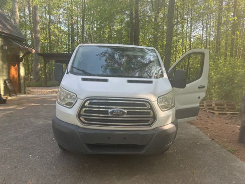 Used 2015 Ford Transit 250 130 Low Roof w/ Exterior Upgrade Package image 2