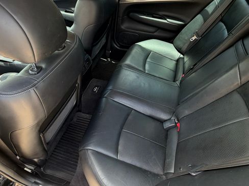 Used 2011 INFINITI G37 Journey w/ Sport Pkg - RWD image 11