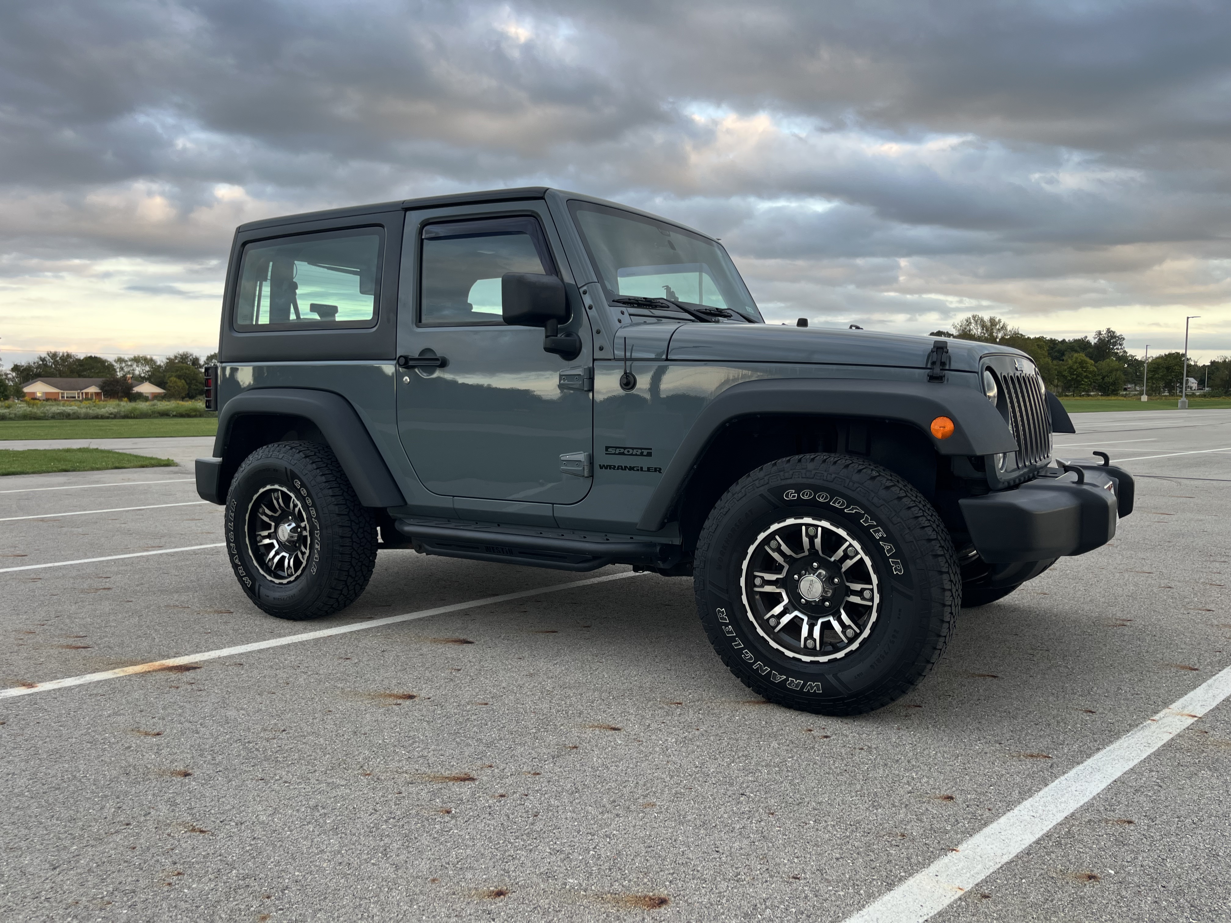 Used 2014 Jeep Wrangler Sport w/ Connectivity Group AWD/4WD image 1