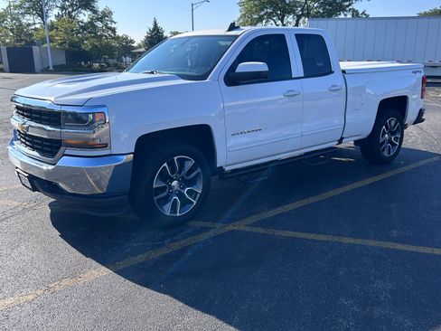Used 2018 Chevrolet Silverado 1500 LT AWD/4WD image 4