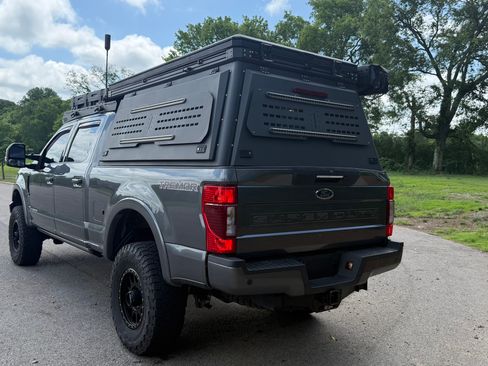 Used 2022 Ford F250 Lariat w/ Tremor Off-Road Package AWD/4WD image 8