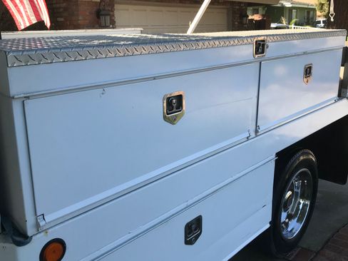 Used 2008 Ford F550 4x4 Crew Cab Super Duty image 9