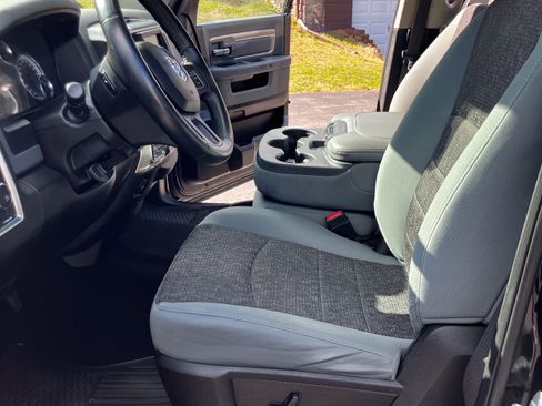 Used 2019 RAM 1500 Big Horn image 4