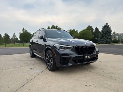 Used 2022 BMW X5 xDrive45e w/ M Sport Package AWD/4WD image 1