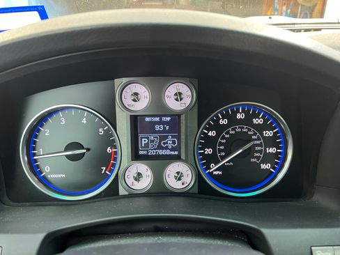 Used 2008 Lexus LX 570 4WD image 8