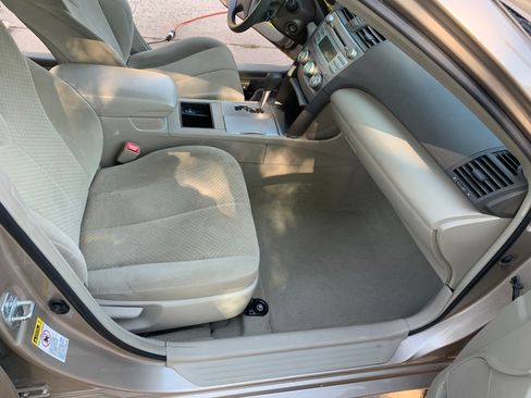 Used 2009 Toyota Camry image 21