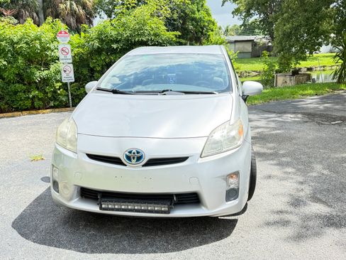 Used 2011 Toyota Prius Two FWD image 16