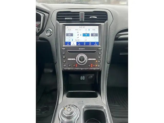 Used 2020 Ford Fusion Titanium AWD/4WD image 2