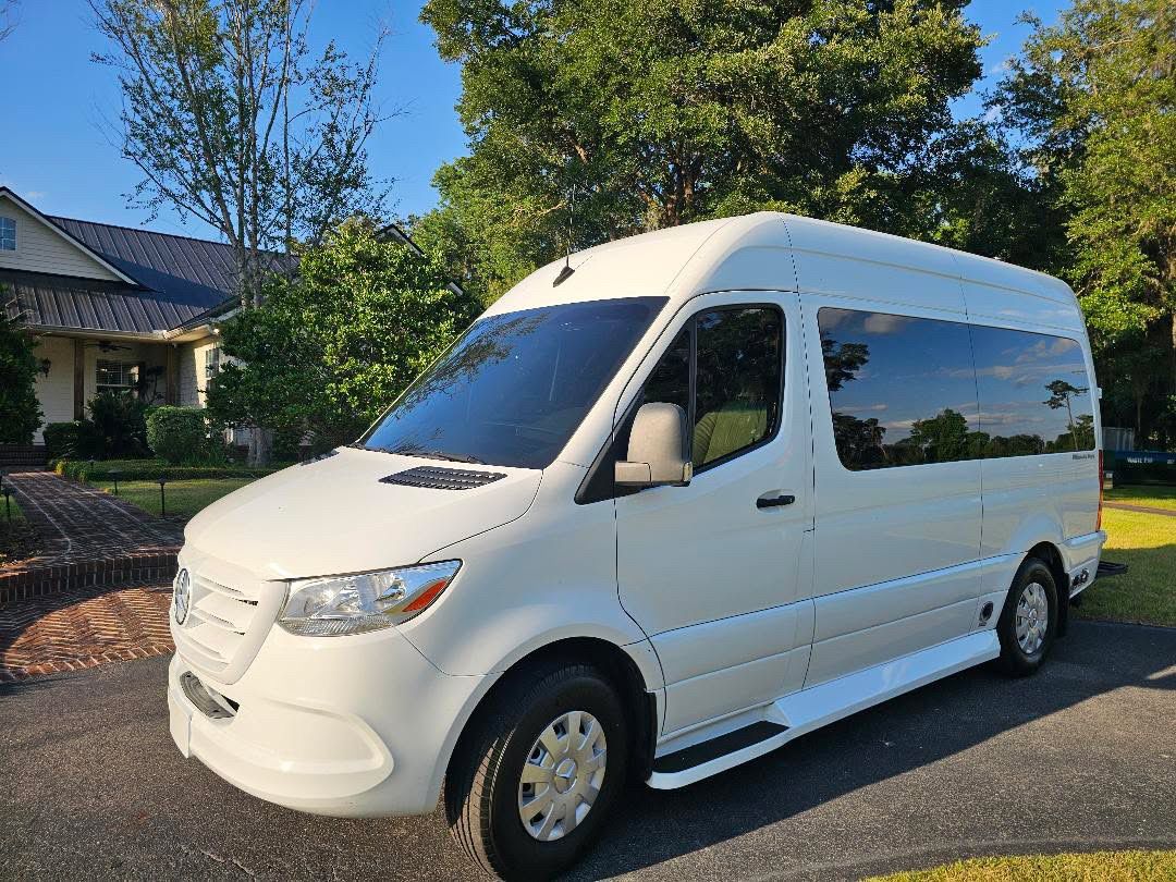 Used 2020 Mercedes-Benz Sprinter 2500 image 1
