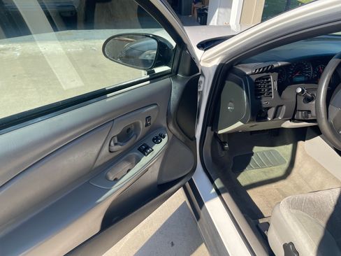 Used 2004 Chevrolet Monte Carlo LS image 9