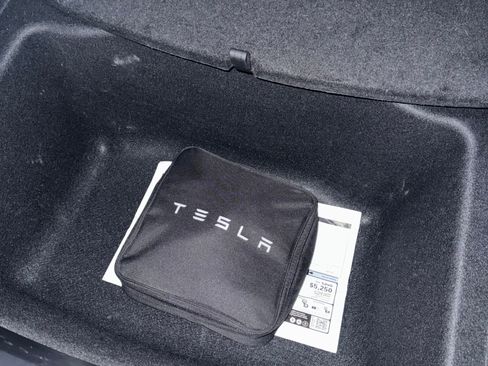 Used 2020 Tesla Model 3 Standard Range Plus image 14