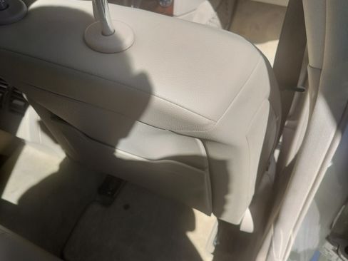 Used 2011 Mercedes-Benz C 300 Sedan image 11