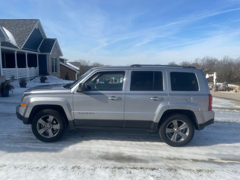Used 2017 Jeep Patriot Sport w/ Power Value Group image 1