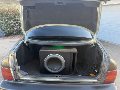 Used 1999 Lexus LS 400 image 16