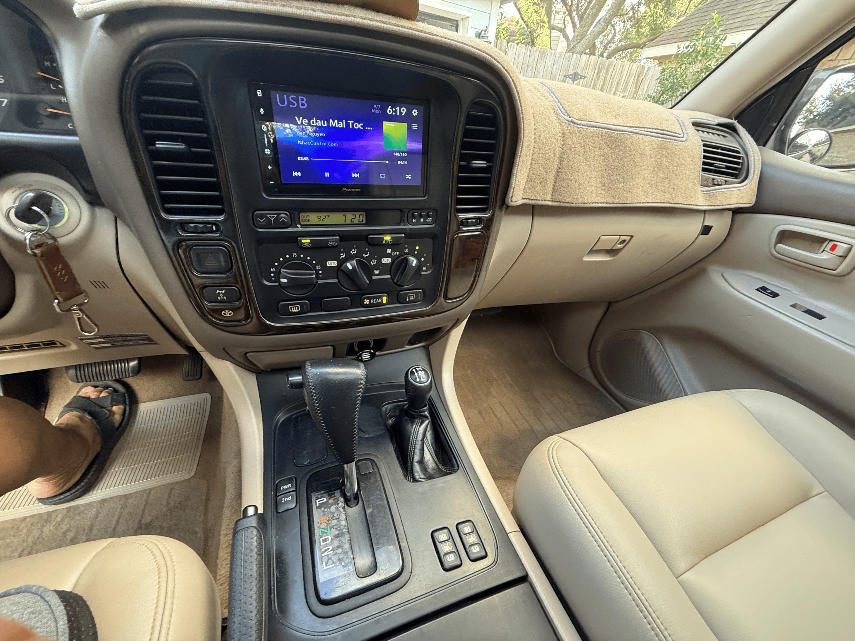 Used 2000 Toyota Land Cruiser AWD/4WD image 14