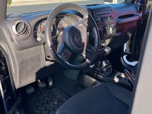 Used 2016 Jeep Wrangler Sport image 6