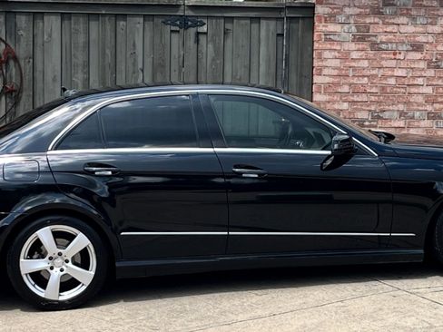 Used 2010 Mercedes-Benz E 350 Sedan image 19