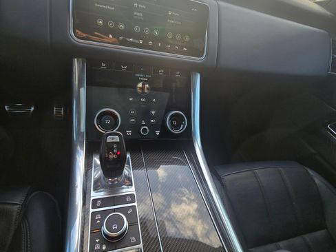 Used 2020 Land Rover Range Rover Sport Autobiography image 9