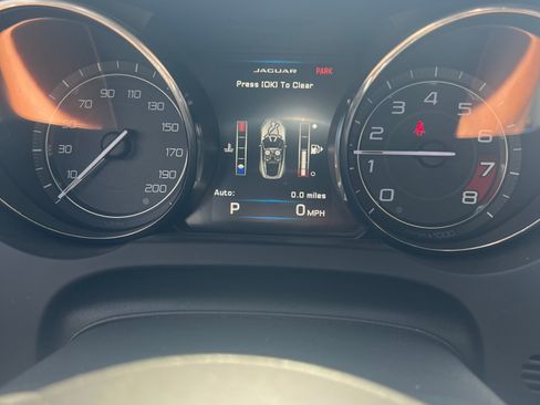 Used 2015 Jaguar F-TYPE R image 15