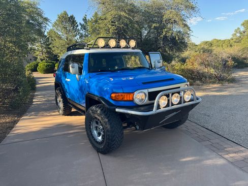 Used 2007 Toyota FJ Cruiser 4WD image 10