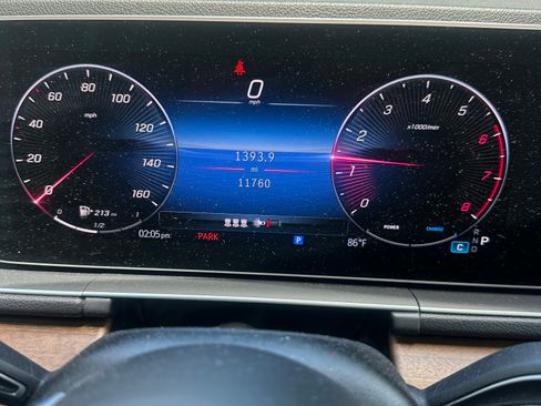 Used 2024 Mercedes-Benz GLE 450 4MATIC image 14