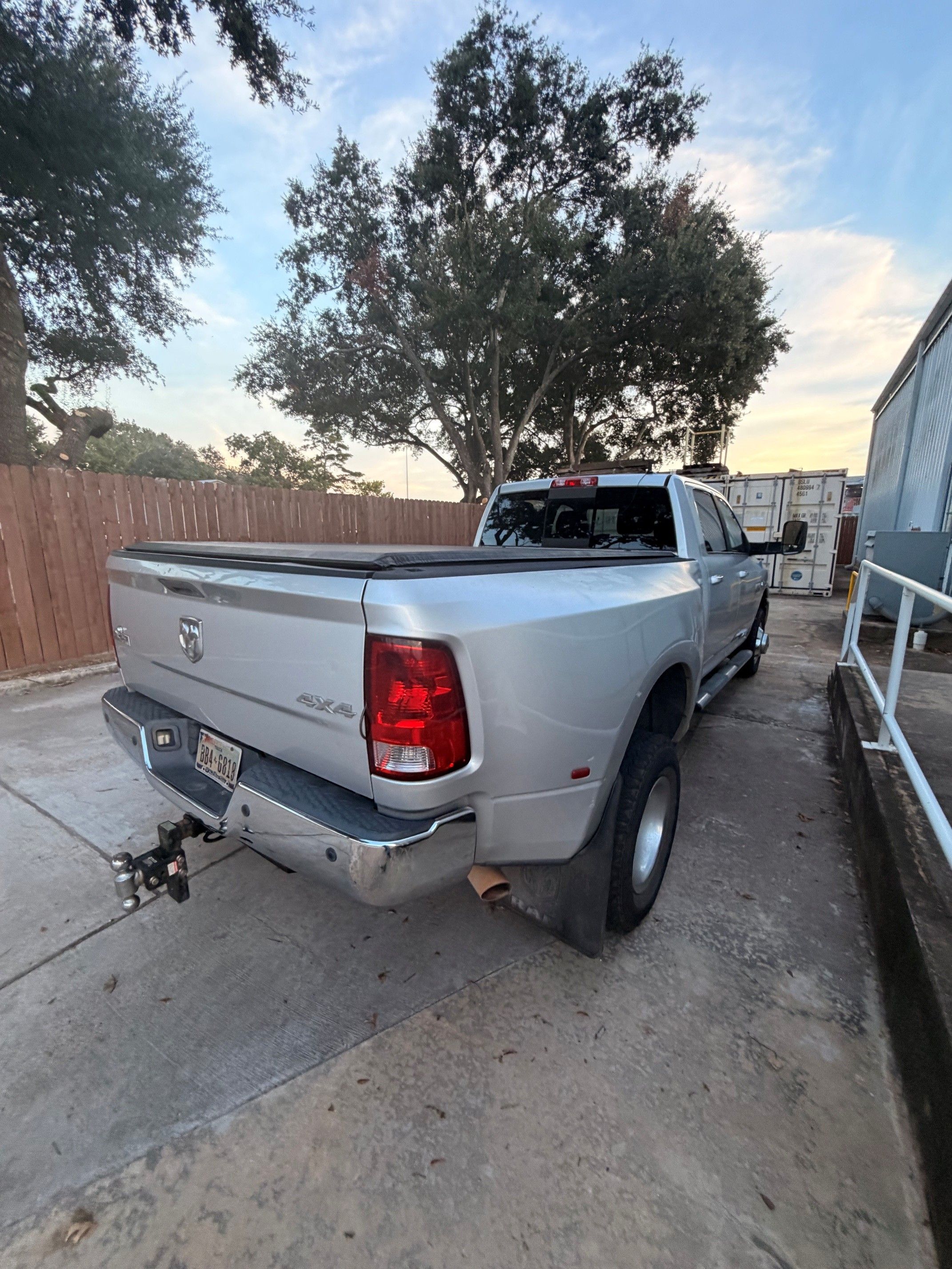 Used 2011 RAM 3500 Big Horn AWD/4WD image 4