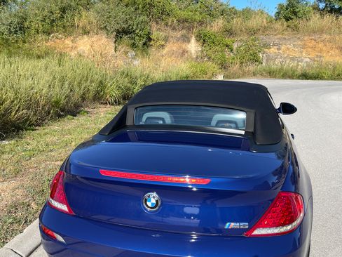 Used 2010 BMW M6 Convertible image 22