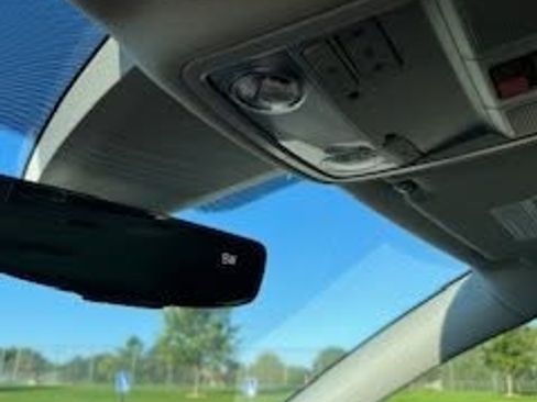 Used 2020 Volkswagen Passat 2.0T SE image 16