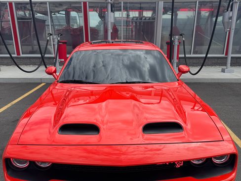 Used 2023 Dodge Challenger SRT Hellcat w/ Driver Convenience Group image 13