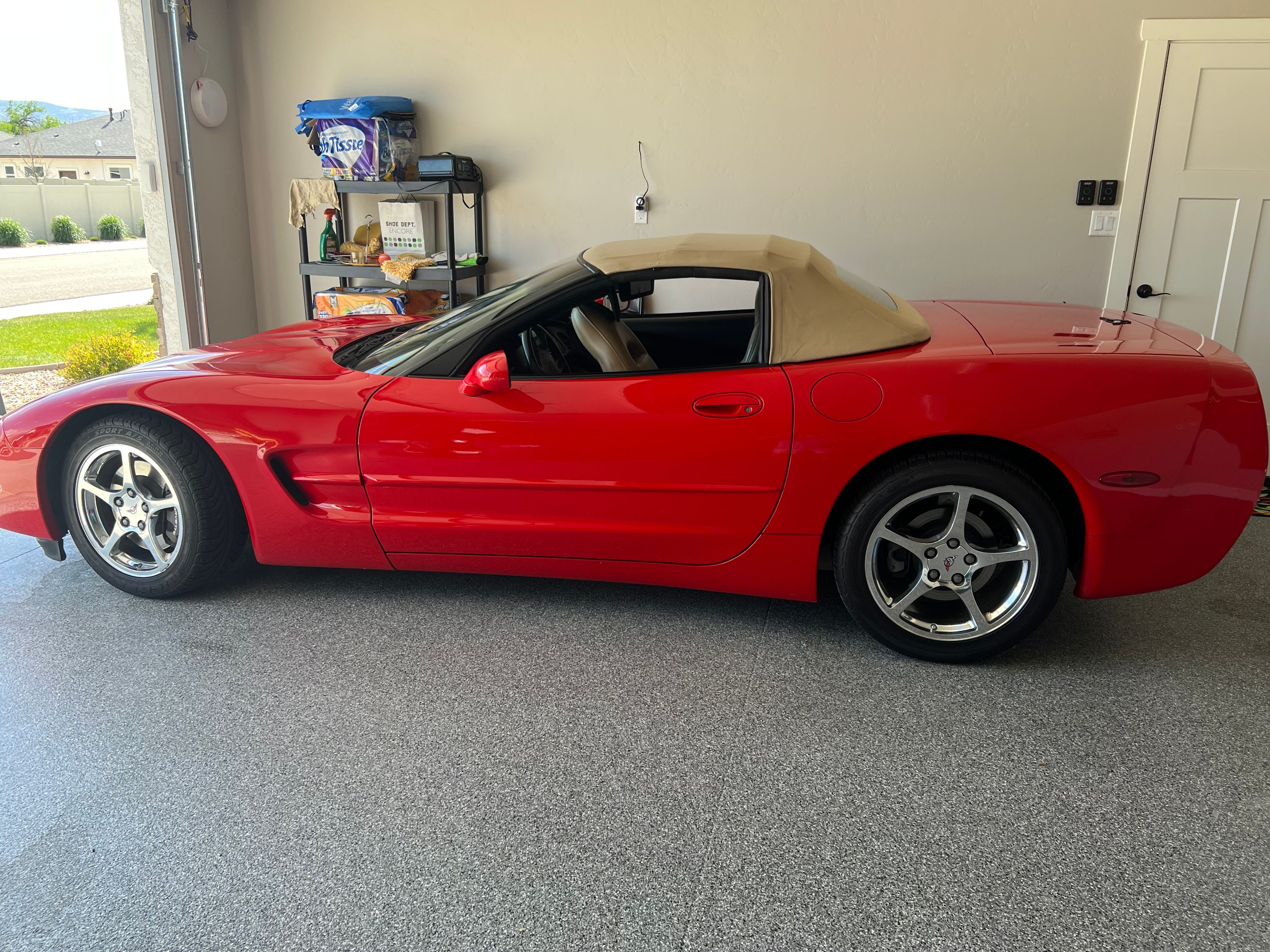 Used 2001 Chevrolet Corvette Convertible w/ Preferred Equipment Group2 RWD image 4