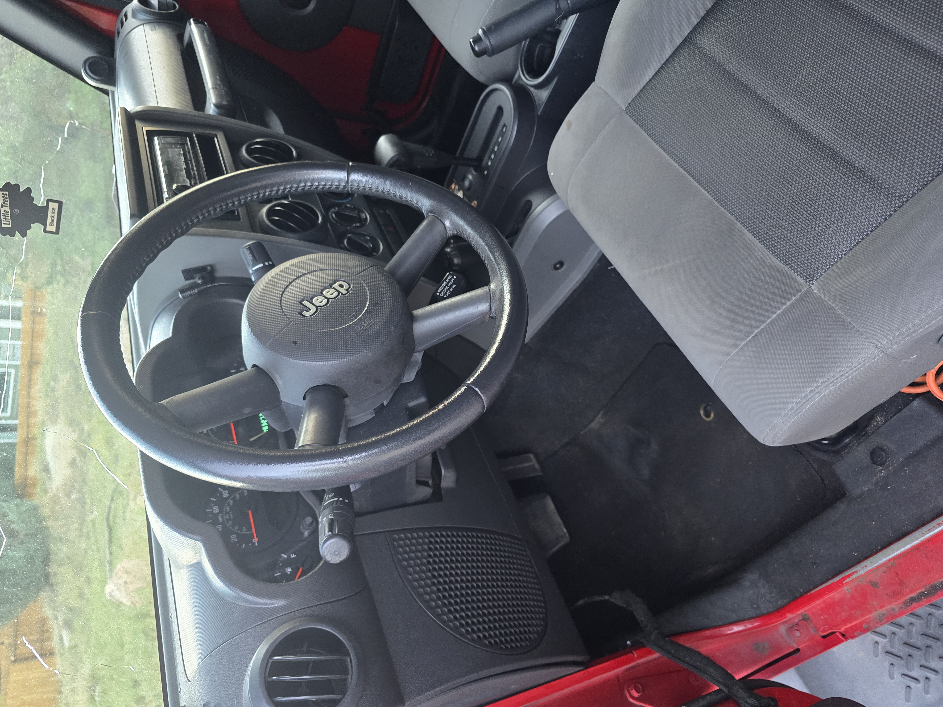 Used 2008 Jeep Wrangler X AWD/4WD image 6