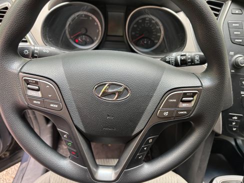 Used 2016 Hyundai Santa Fe Sport image 23