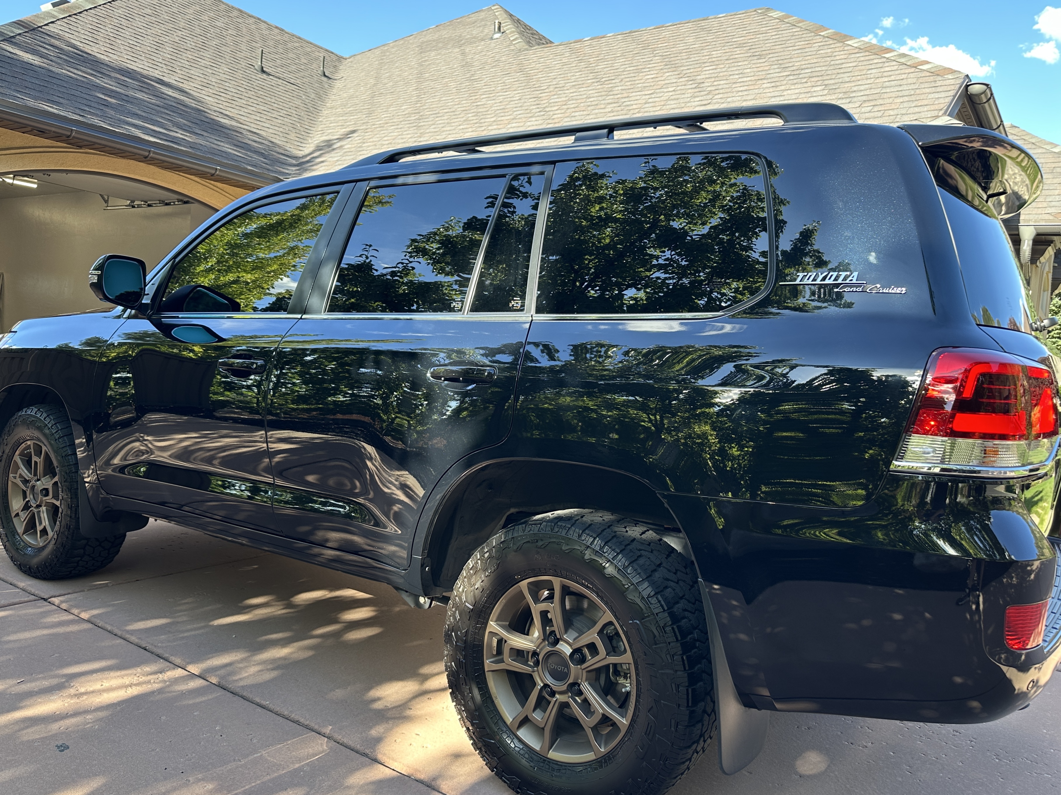 Used 2021 Toyota Land Cruiser Heritage Edition AWD/4WD image 4