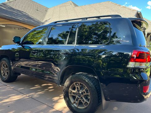 Used 2021 Toyota Land Cruiser AWD/4WD image 4